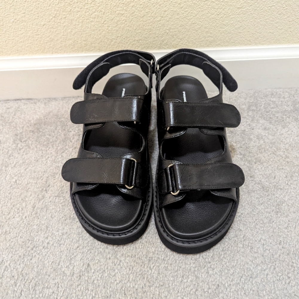 Princess Polly Black Strappy Sandals NIB sz 7